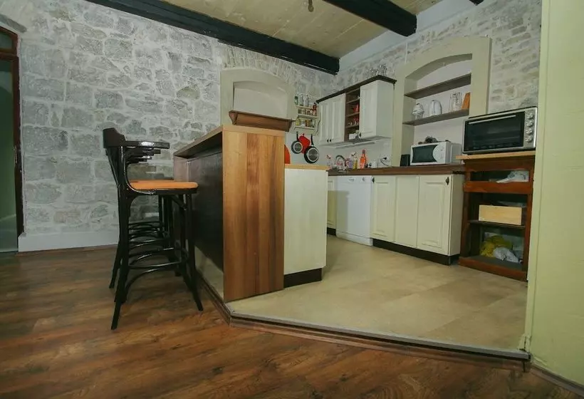 Apartment Vlado Next To The Beach