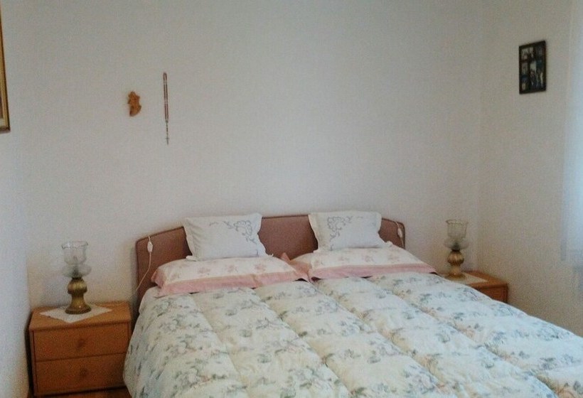 Apartments Jagoda / Splitska/ A1 Two Bedrooms