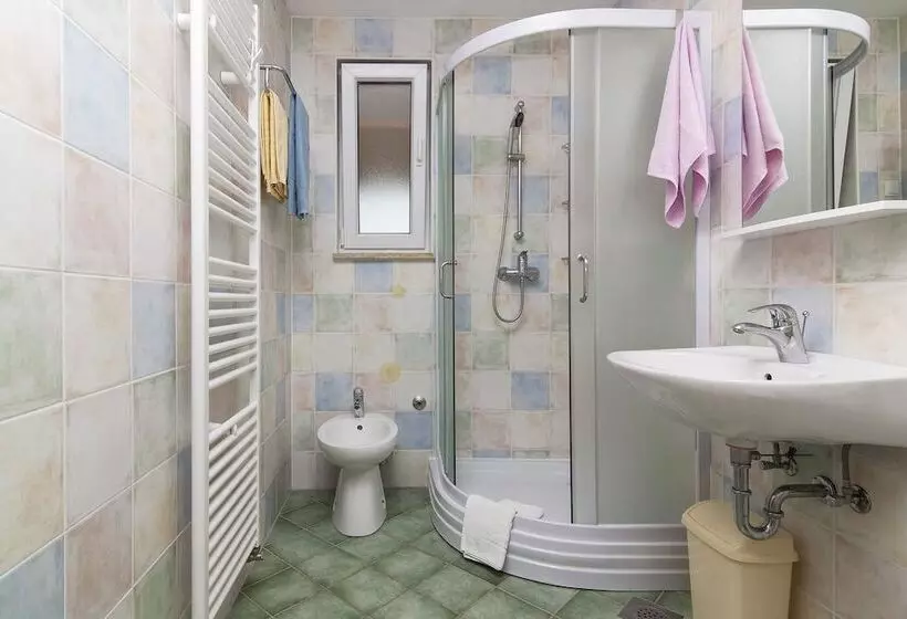 Apartments Levan Ceja