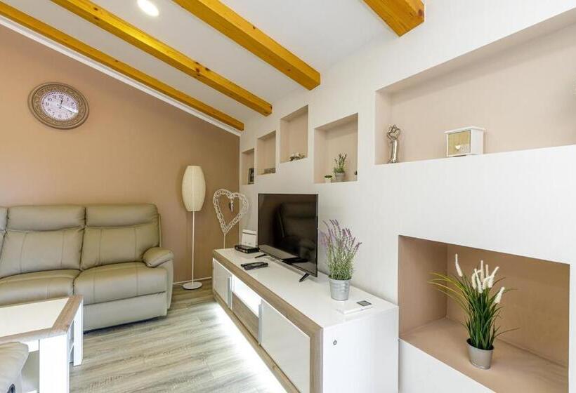 Apartments Mirjana Medulin