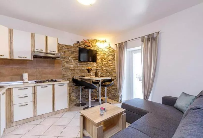 Apartments Mirjana Medulin