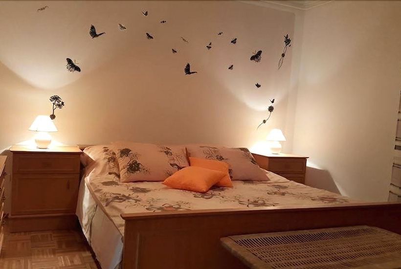 Apartments Resanović