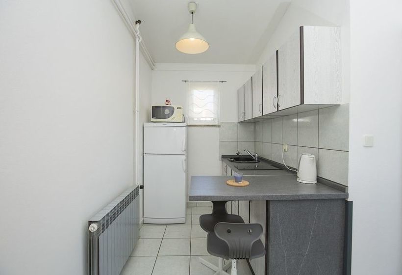 Apartments Resanović