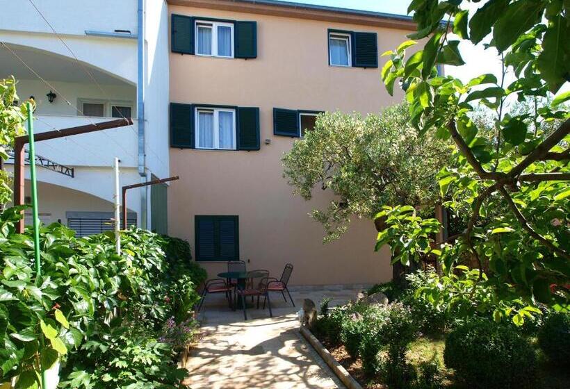 Apartments Sunčica 1613