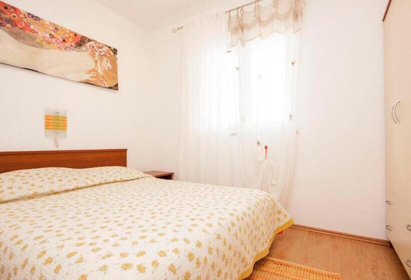 Apartments Sunčica 1613