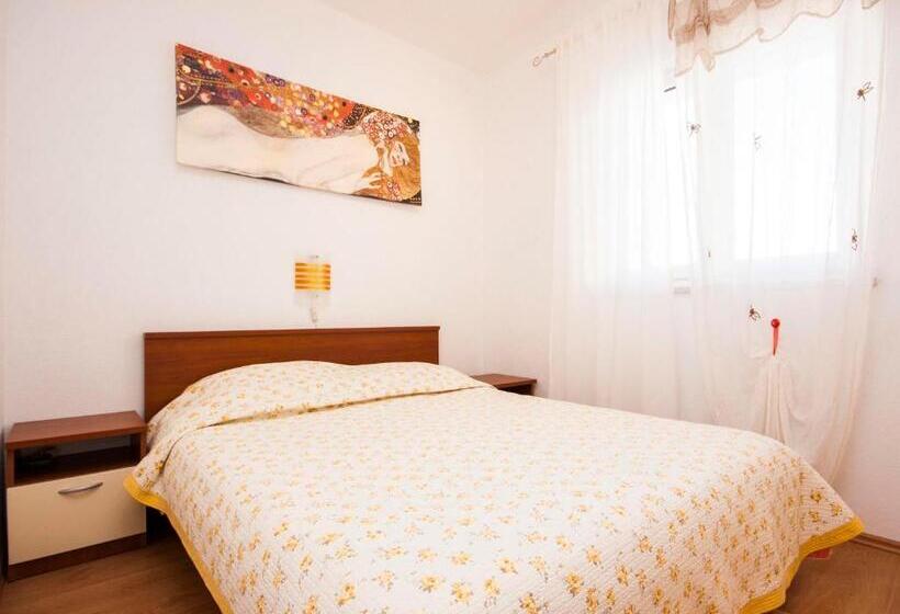 Apartments Sunčica 1613