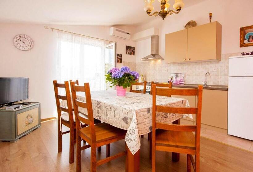 Apartments Sunčica 1613