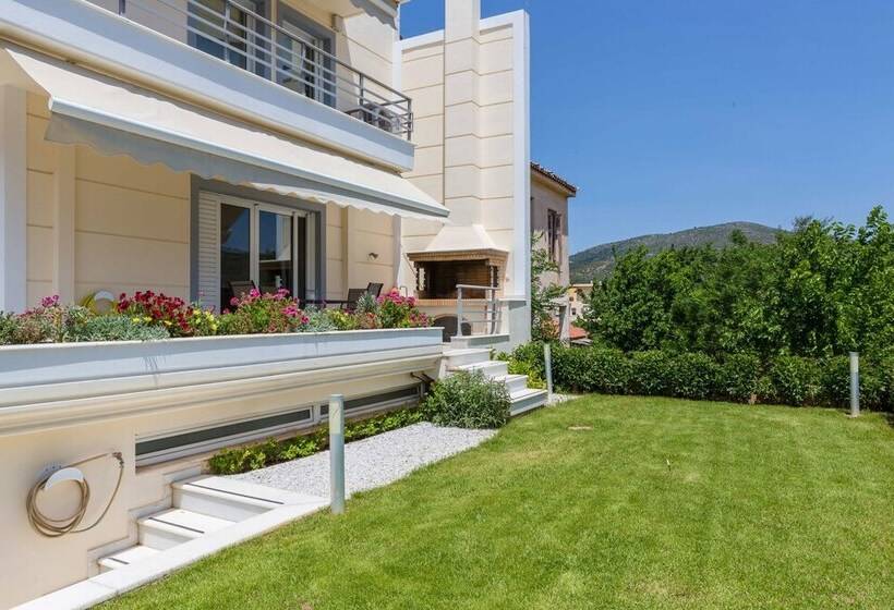 Bright & Spacious Two Floor Family Garden Home