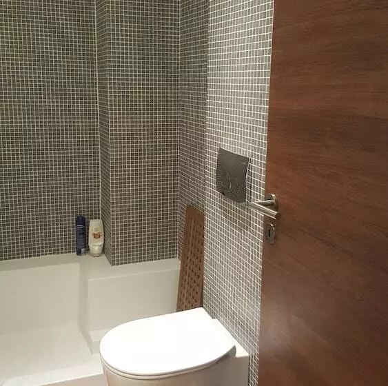 Captain S Luxury Suite