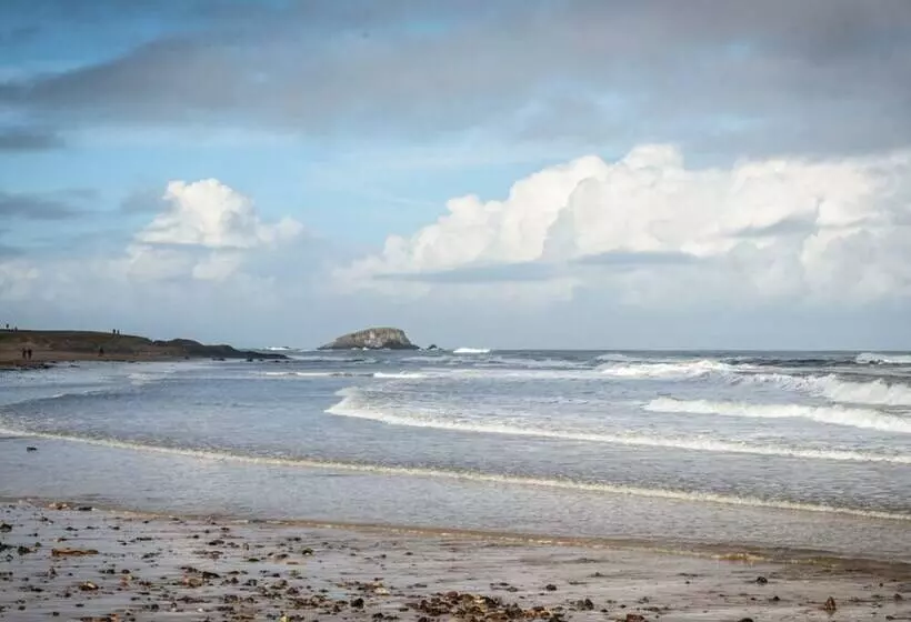 Cooleens  Chic 1 Bedroom Apt. In North Berwick
