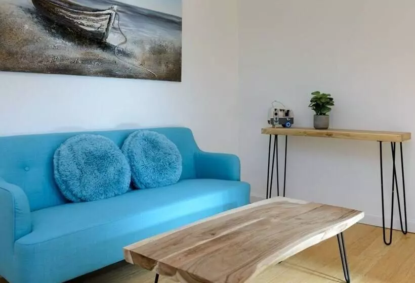 Cooleens  Chic 1 Bedroom Apt. In North Berwick