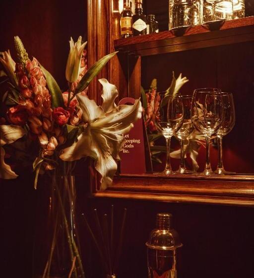 Hotel House Of Gods Royal Mile