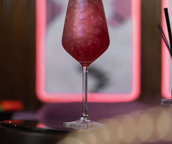 Hotel House Of Gods Royal Mile