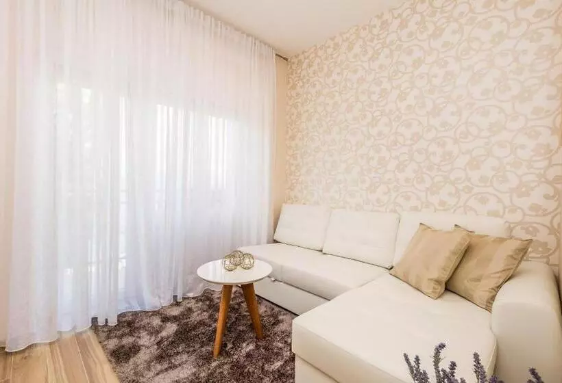 ペンション Apartments And Rooms Milcetic