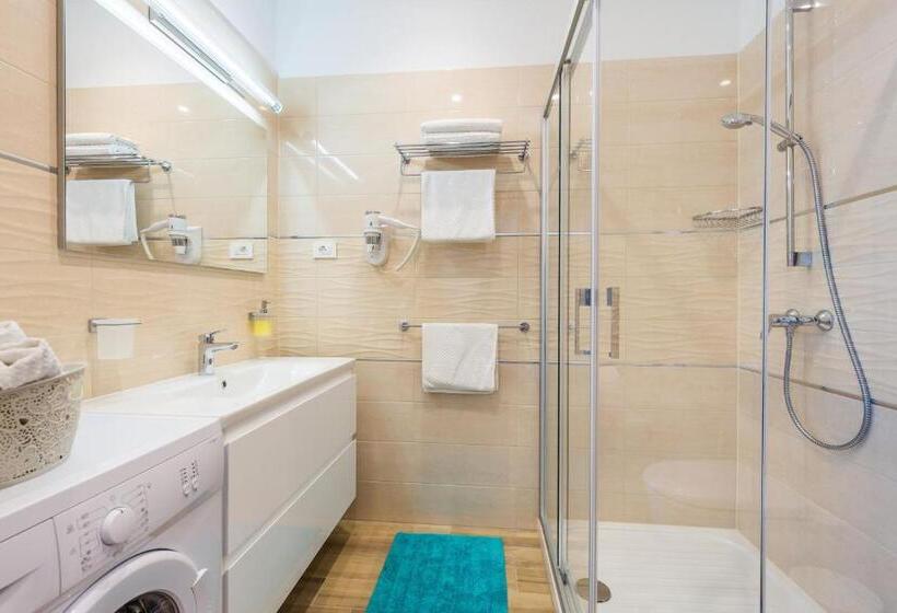 بنسيون Apartments And Rooms Milcetic