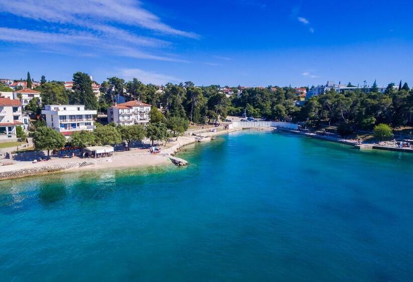 بنسيون Apartments And Rooms Milcetic