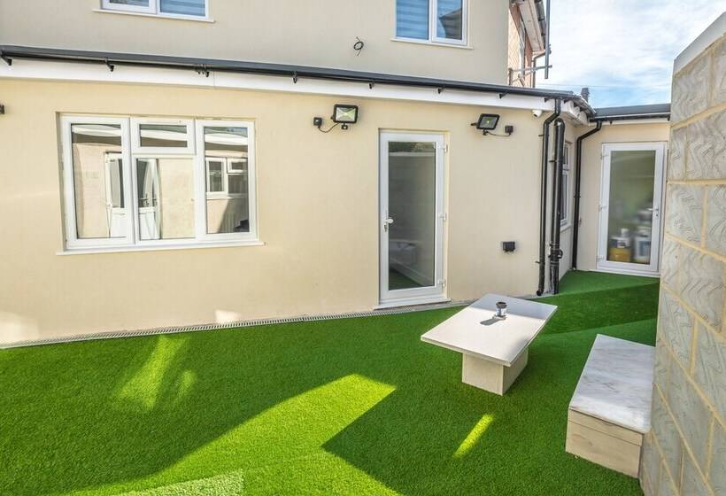 بنسيون Goldbeaters House