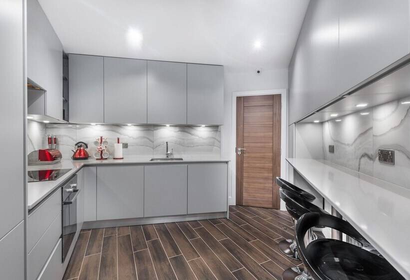 بنسيون Goldbeaters House