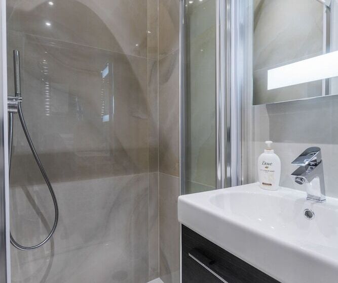 بنسيون Goldbeaters House