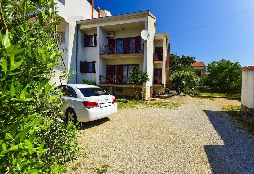 Studio Dara Apartment A1