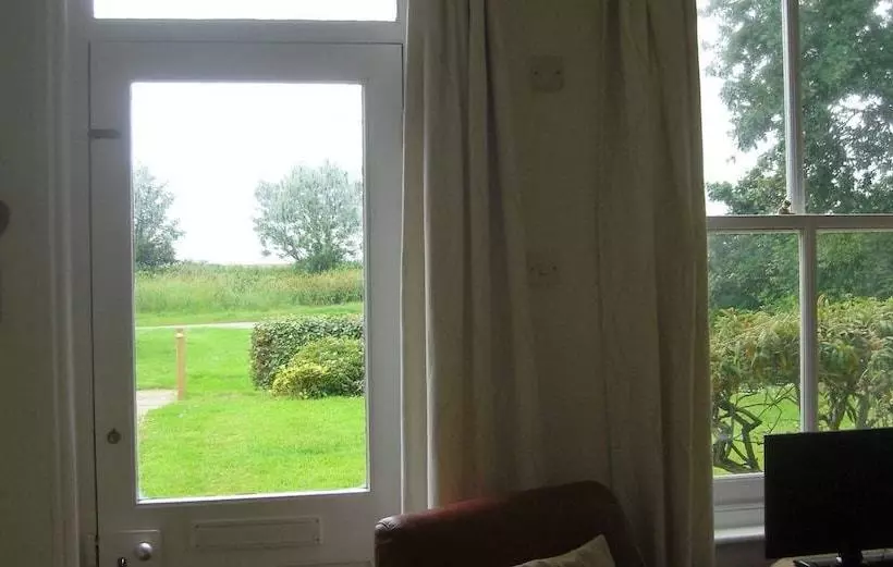 Curlew Cottage With Rural Views