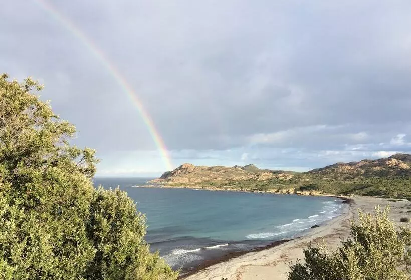 Hotelli Village Camping  De L Ostriconi