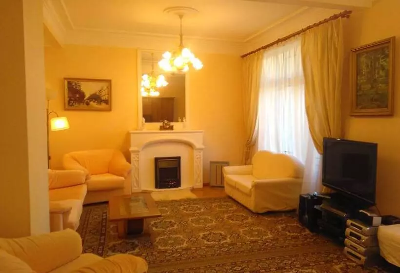 Lakshmi Club Apartment 3 Bedroom