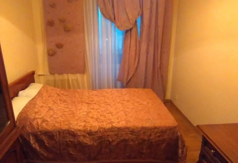 Lakshmi Club Apartment 3 Bedroom