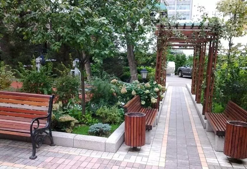 Lakshmi Club Apartment 3 Bedroom