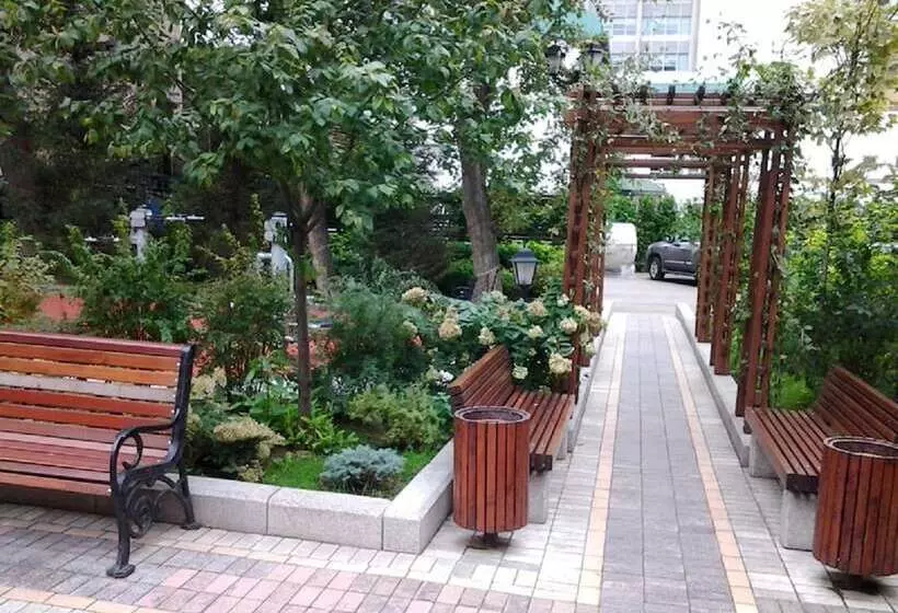 Lakshmi Club Apartment 3 Bedroom