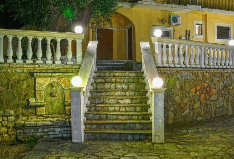 پانسیون Corfu Room