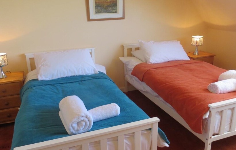 Rowan House.......within 5 Minutes Of Clifftops