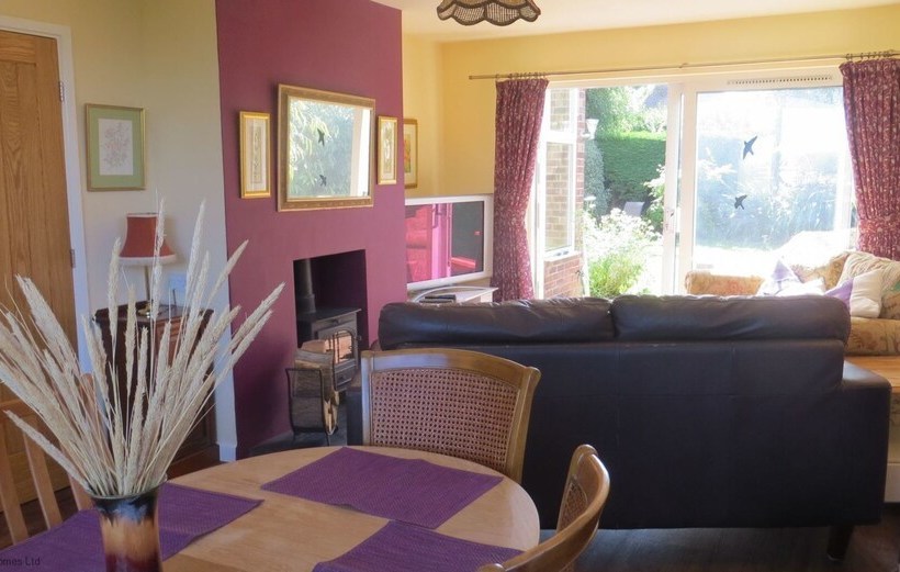 Rowan House.......within 5 Minutes Of Clifftops