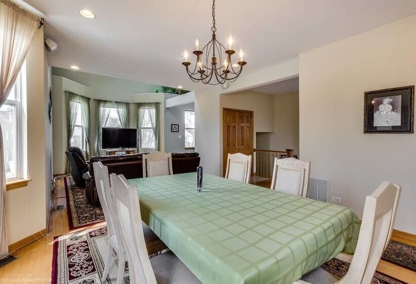 The Irving Masterpiece Near Wrigley Field