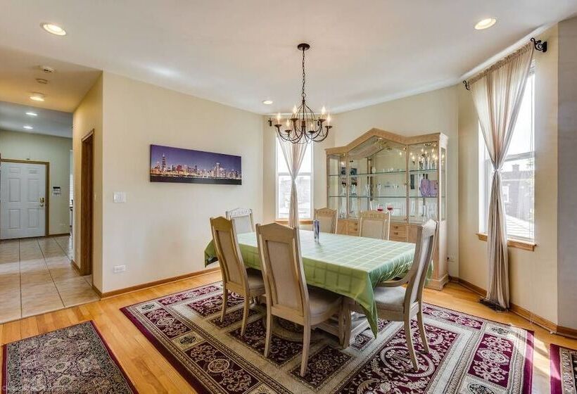 The Irving Masterpiece Near Wrigley Field