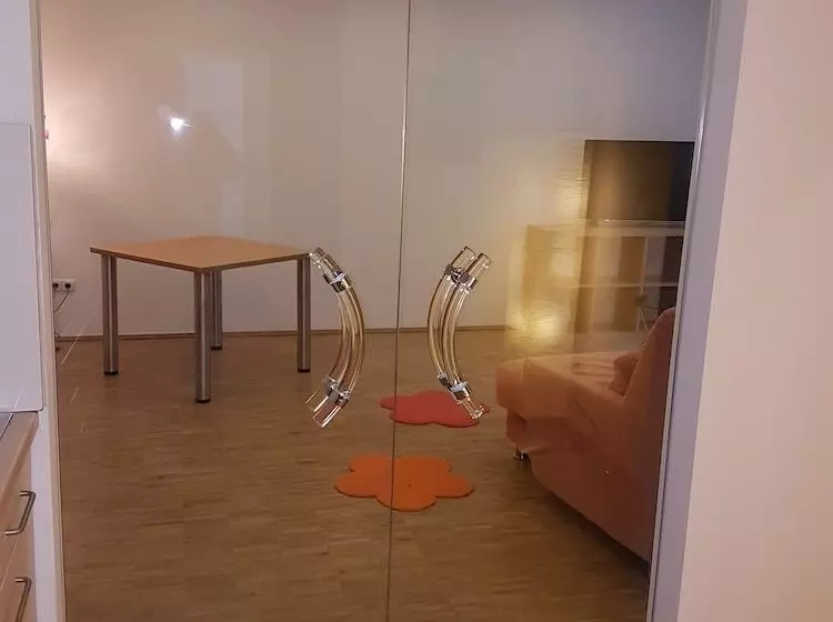 Wohnen Im Souterrain Einer Villa