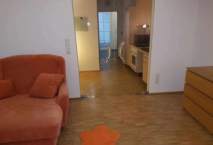 Wohnen Im Souterrain Einer Villa