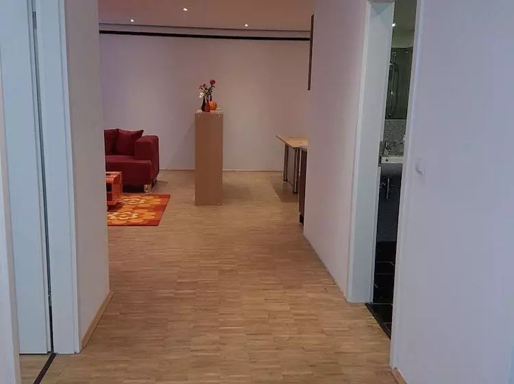 Wohnen Im Souterrain Einer Villa