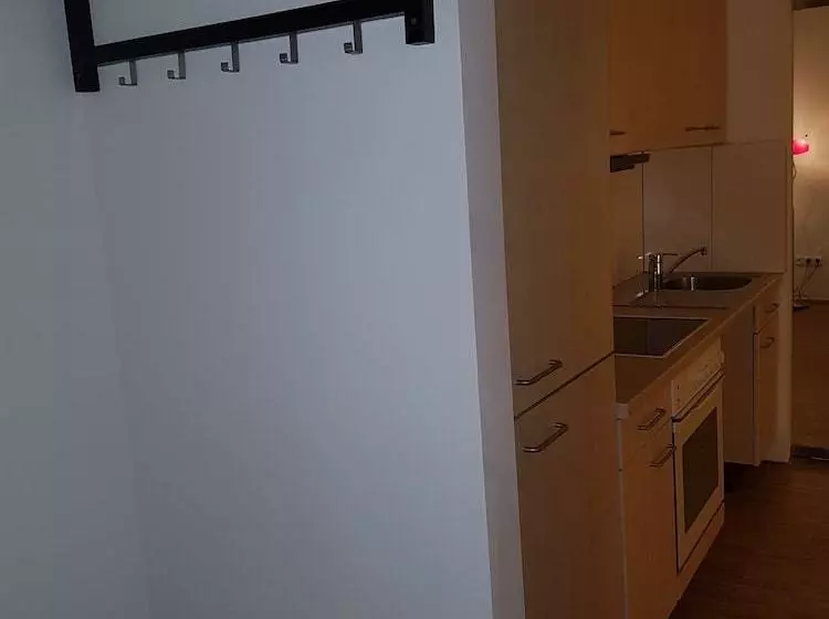 Wohnen Im Souterrain Einer Villa