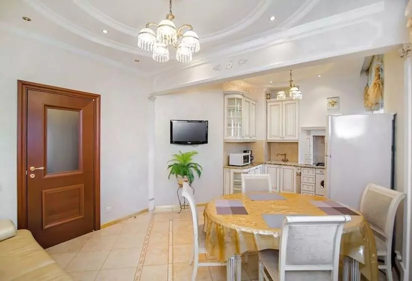 Apartexpo On Pobedy Square 1b