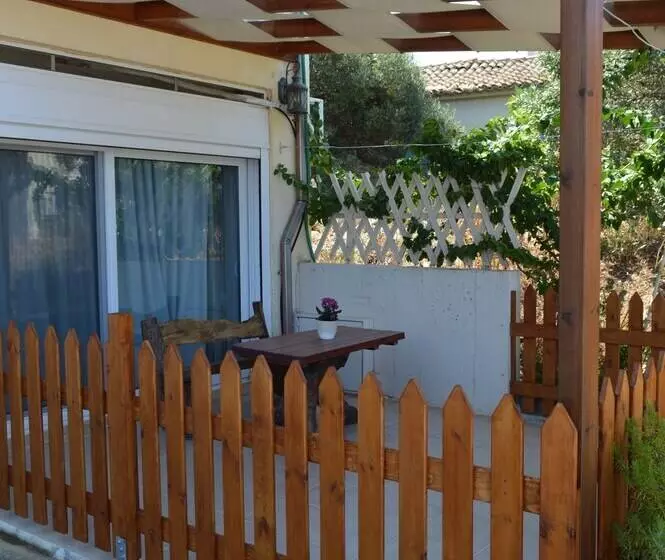 Best House Petit Pylos Messinias