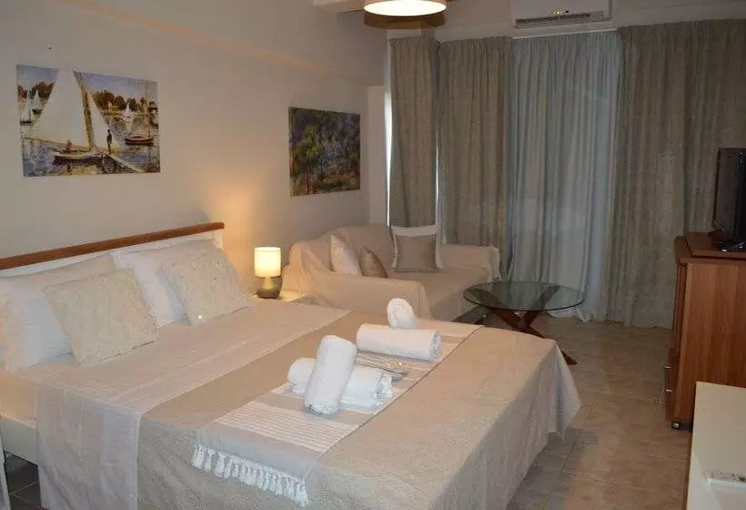 Best House Petit Pylos Messinias