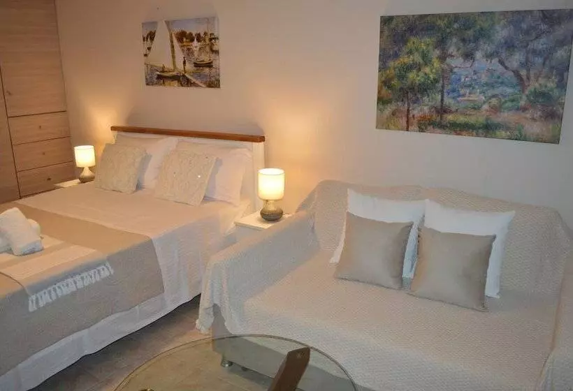 Best House Petit Pylos Messinias