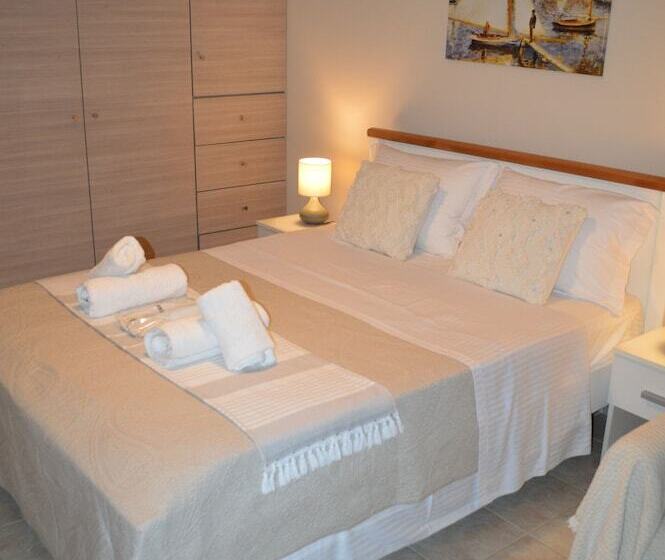 Best House Petit Pylos Messinias