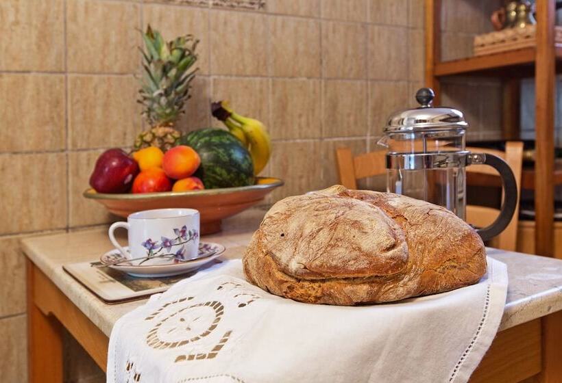 Casa Paleopolis Near Royal Baths Monrepo