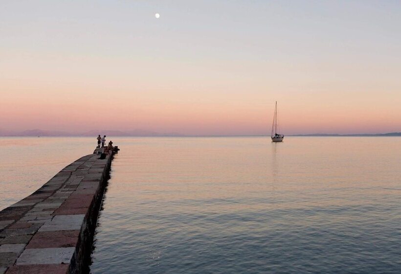 Casa Paleopolis Near Royal Baths Monrepo