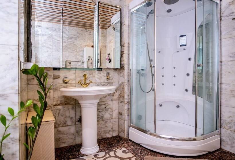 Funny Dolphins Apartments Moscow City