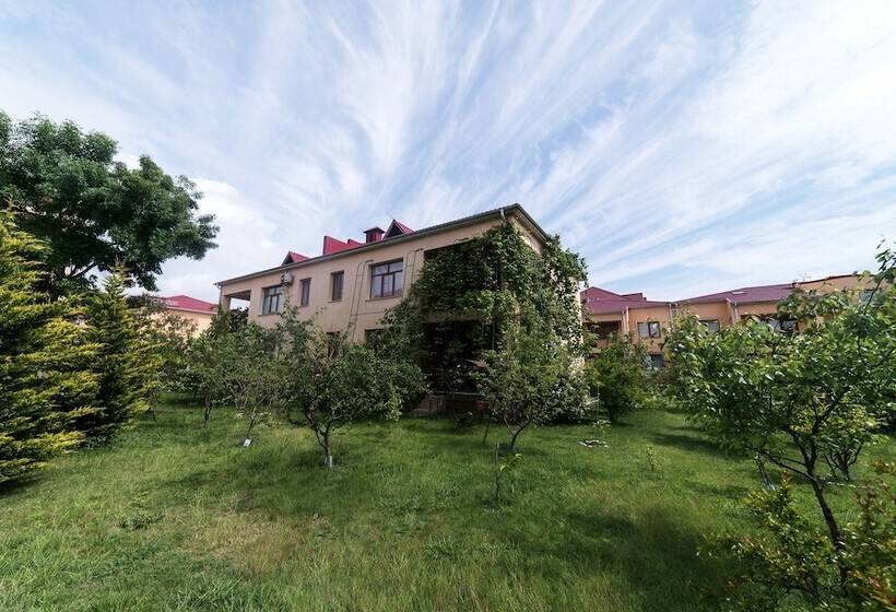 Orhideya Park Cottage