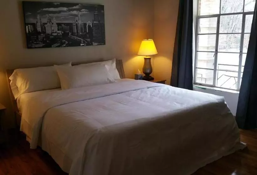 モーテル The Happy Hollow