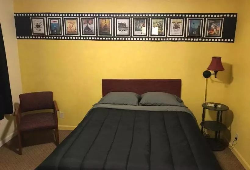 Highland Court Motel